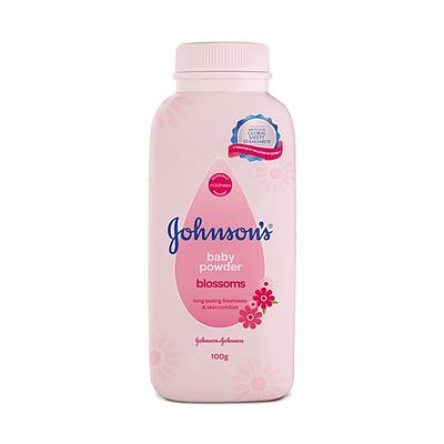 Johnson's Baby powder helps to eliminate friction while keeping skin cool and comfortable.It reduces the itching caused by diapers. It makes the skin feel fresh and comfortable.